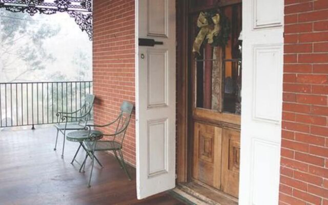 Faunbrook Bed & Breakfast