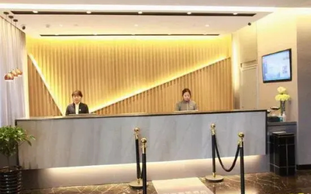 Homeinn Selected Hotel (Chuzhou Municipal Government World Trade Building)