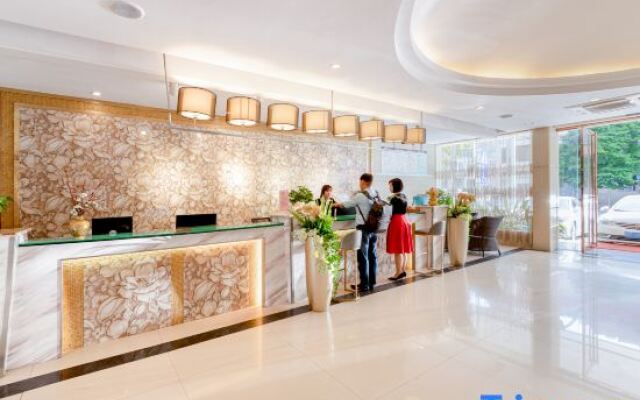 Wuzhou Business Hotel Beiliu