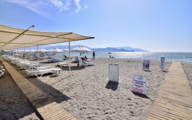 Sunset Beach Club Villas