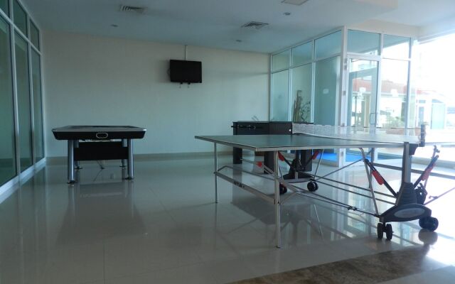 Astur Hotel y Suites