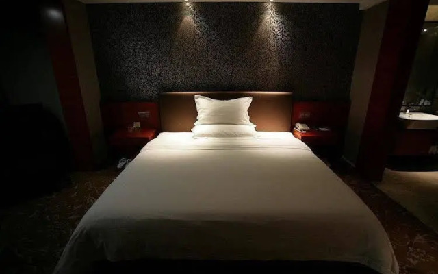 Luzhiyun Shengyue Hotel