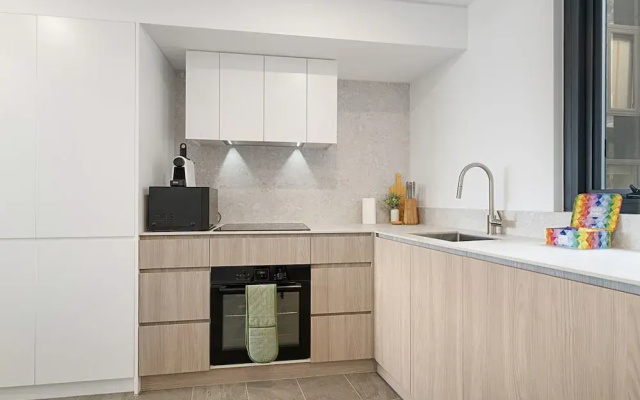 Bright 1-bedroom Escape With Private BBQ