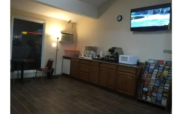 Americas Best Value Inn Elm Creek