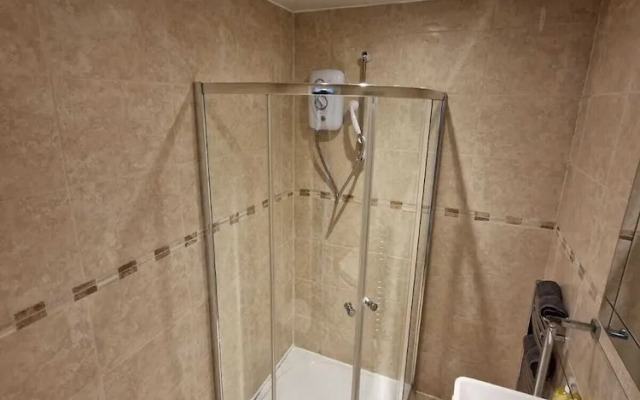 Charming 2-bed Apartment in Gateshead