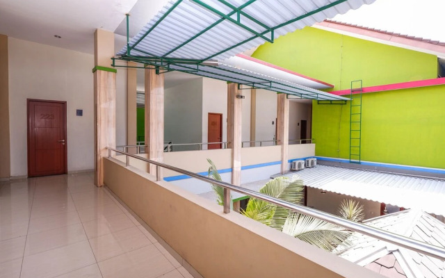 Mawar Indah Hotel by Oyo Rooms