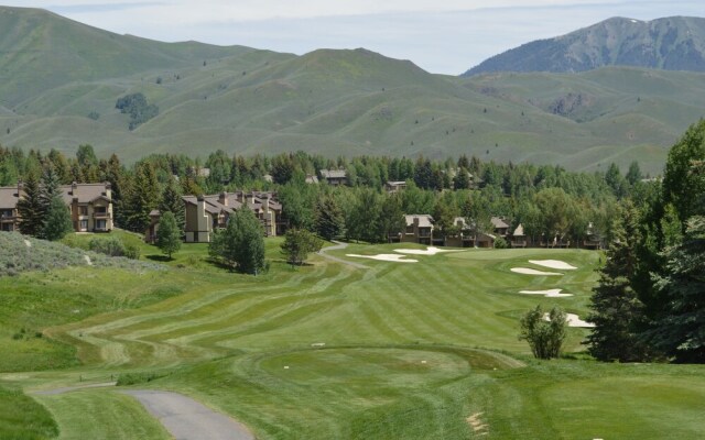 The Camp #4 3 Bedroom Condo