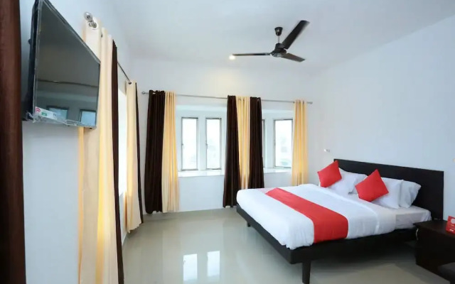 OYO 14328 Hotel Rv Tower