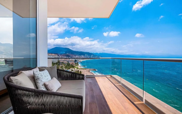 Panoramic Hot Tub Oceanview Luxury 4BR Penthouse