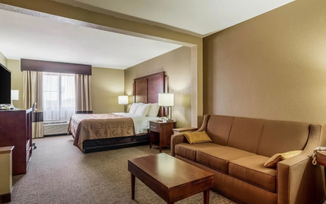 Salem Inn & Suites