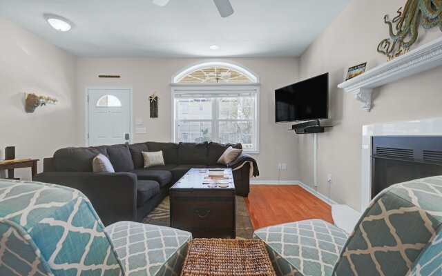 Swordfish #1 - 4 Br Duplex