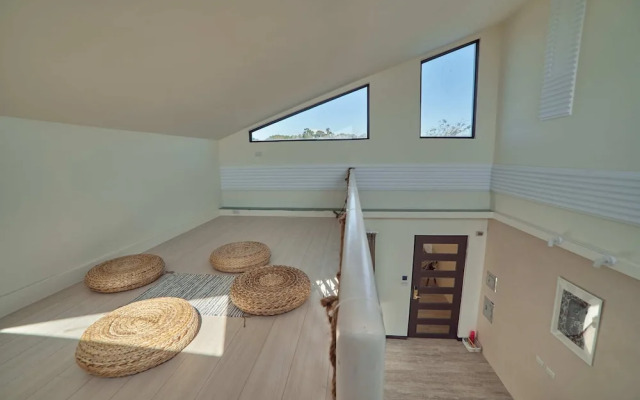 Cliff Villa