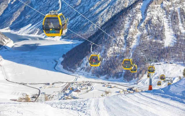 Alpino Ski in-Ski out 10m