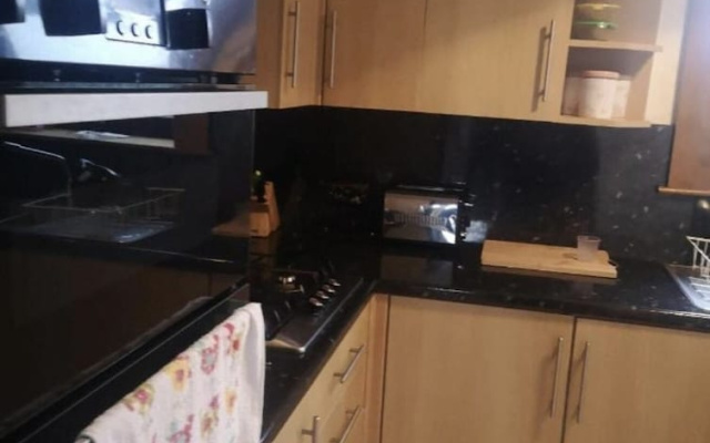 Self Contained 2 Bedrooms House Free Parking