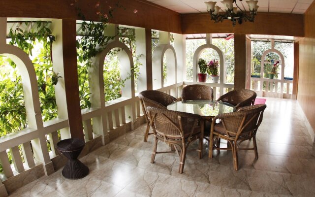 Lemon Garden Resort