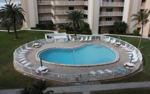 Jamaica Royale 402 - 2 Br Condo