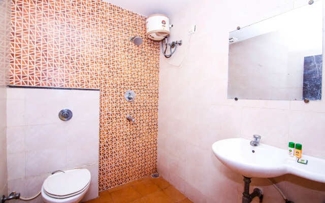 OYO 4940 Hotel Sea Rock