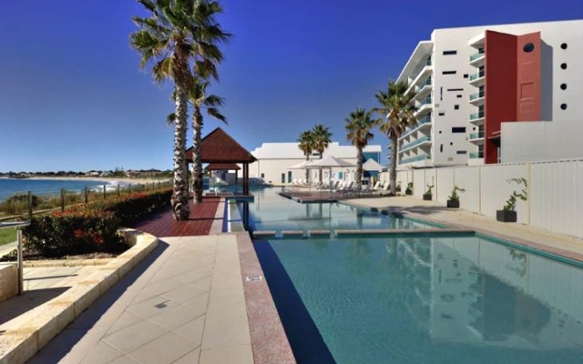 Sea Side 211