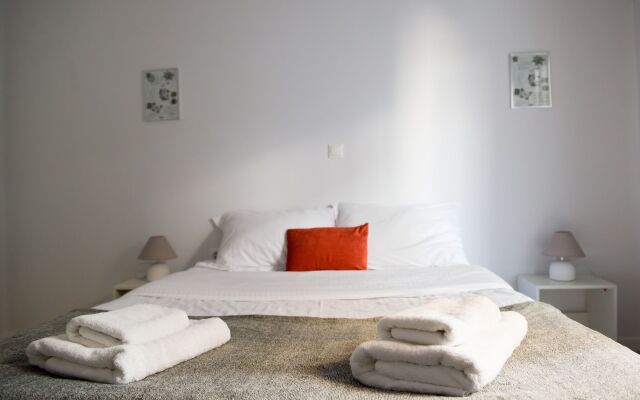 Athens Way Apartments