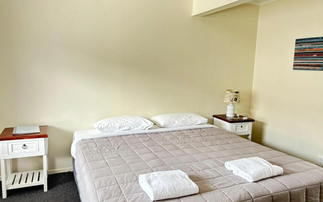 Kowhai & Colonial Motel – Guest Rooms – Rotorua