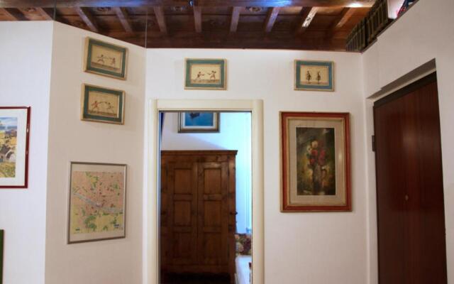 Luxury central flat river view