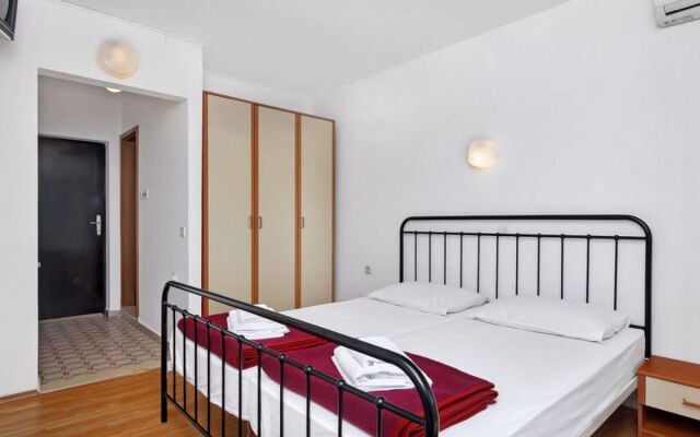 Apartment Cico Hvar/Pokrivenik 29083