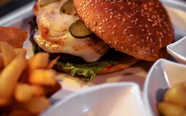 Cati Hotel Boutique Plus