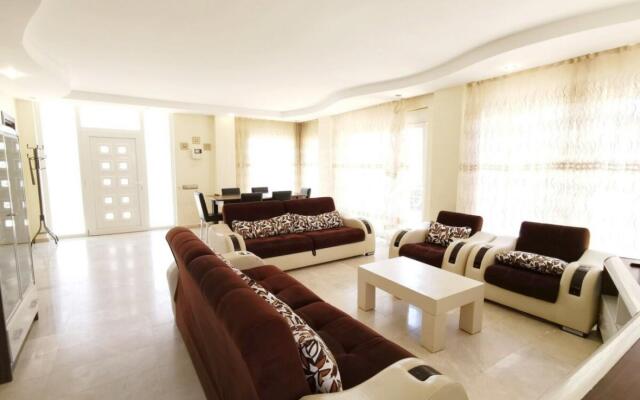 Impressive Villa With Private Pool in Antalya