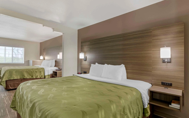 Quality Inn near SeaWorld - Lackland