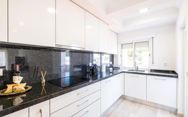 #089 Lovely Flat near Beach Olhos de Agua