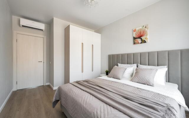 Apartments on Bolshoy Sampsonievsky Avenue 69 building 3