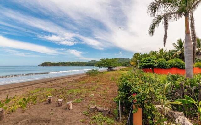 Casa Tigre - Large 7 bedroom Oceanfront Retreat Home