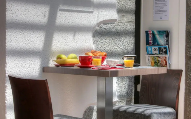 Best Western Le Benhuyc