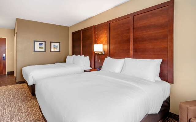 Comfort Inn & Suites