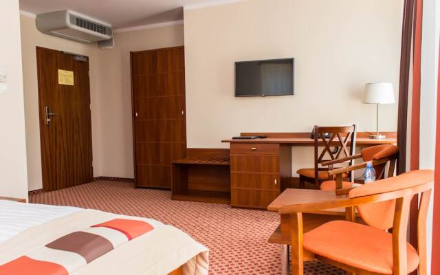 Hotel Gromada Centrum Warszawa 4*