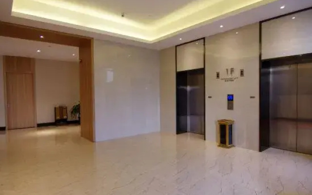 Lxora Hotel