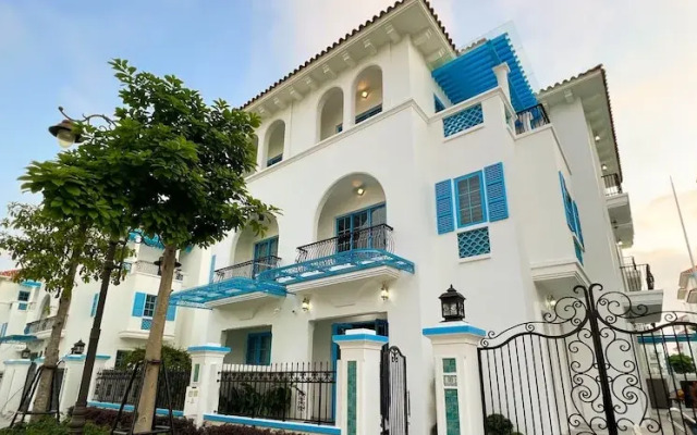 Phoenix Villas Sun Ha Long