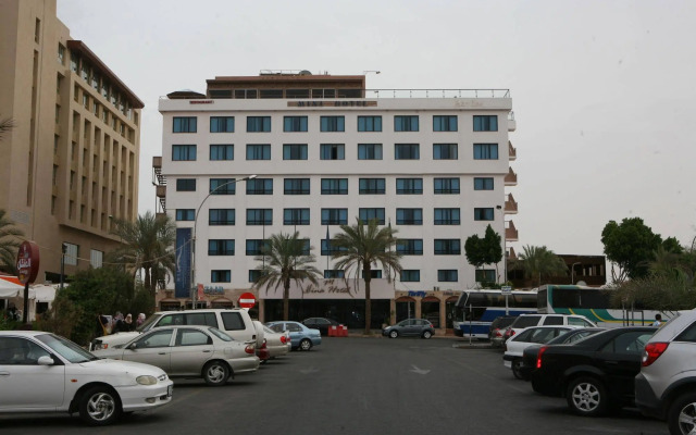 Mina Hotel