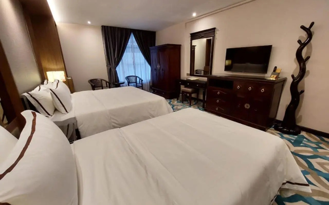 Christee Suites Hotel