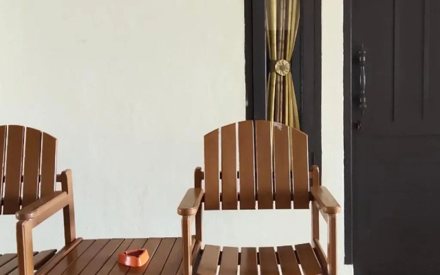 penginapan karanglaut santolo