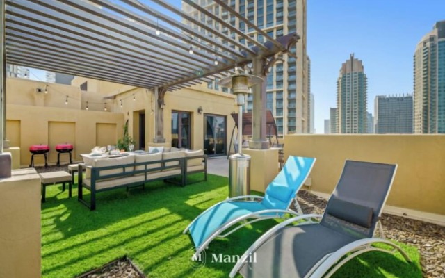 Manzil -2BR Penthouse w full Burj View in Downtown