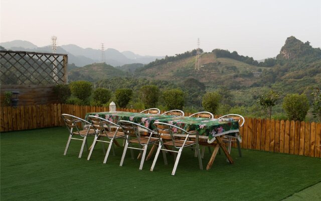 Yangshuo Village Retreat