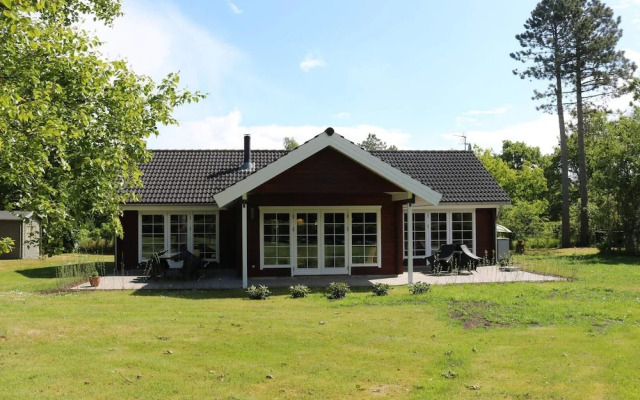 8 Person Holiday Home in Hadsund-by Traum