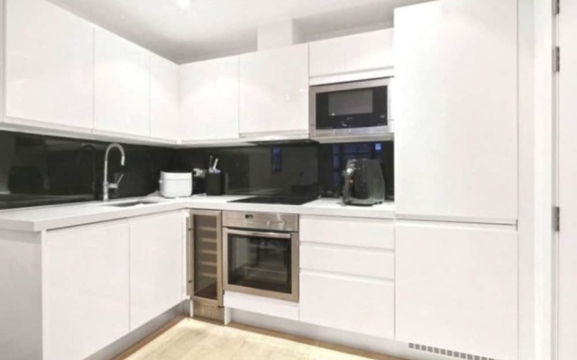 Stunning 1-Bed Apartment In London