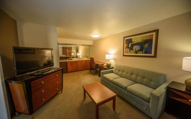 Richland Inn Lawrenceburg