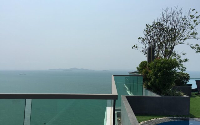 Wong Amat Tower by Liberty Group Apartment