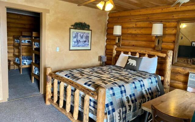 Green Creek Inn and RV Park