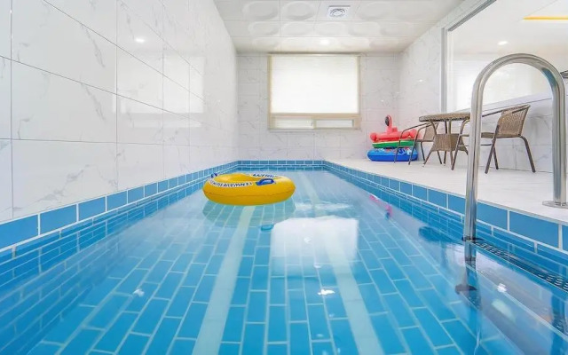 Gapyeong Hyeonwoo Poolvilla