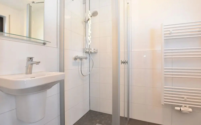 Beautiful Holiday Home in Kühlungsborn Near Sea