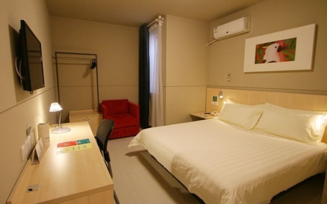 Jinjiang Inn Shanghai Baoshan Gongfu New Village Hulan Road Subway Station Branch – Guest Rooms – Shanghai